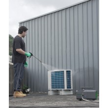 Акумулаторна почистваща машина WIPCOOL C28B с помпа с колянов вал и работно налягане 7–28 bar за професионално почистване на климатични и HVAC системи.
